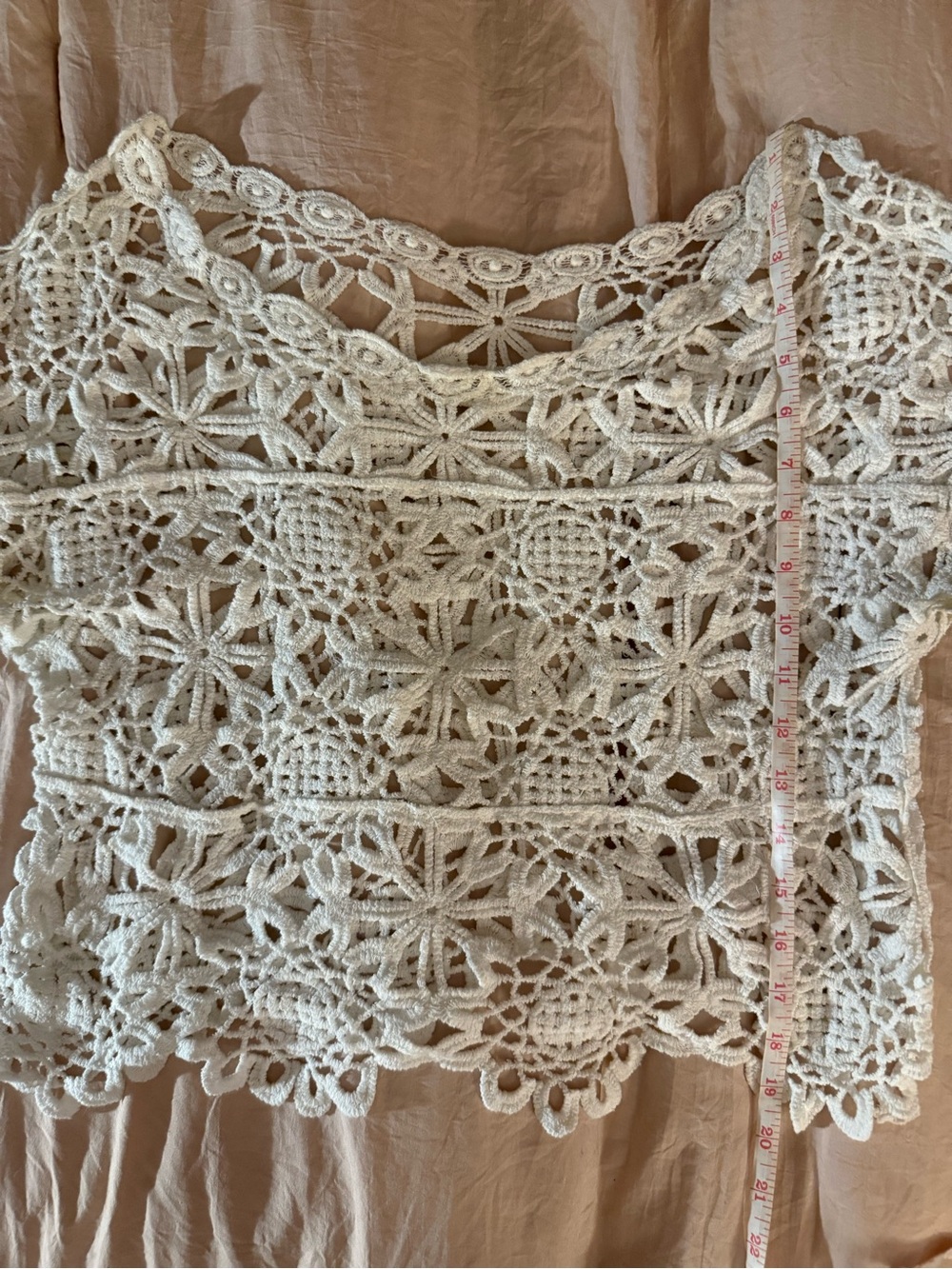 Crochet handmade boxy cropped top - Picture 3 of 4